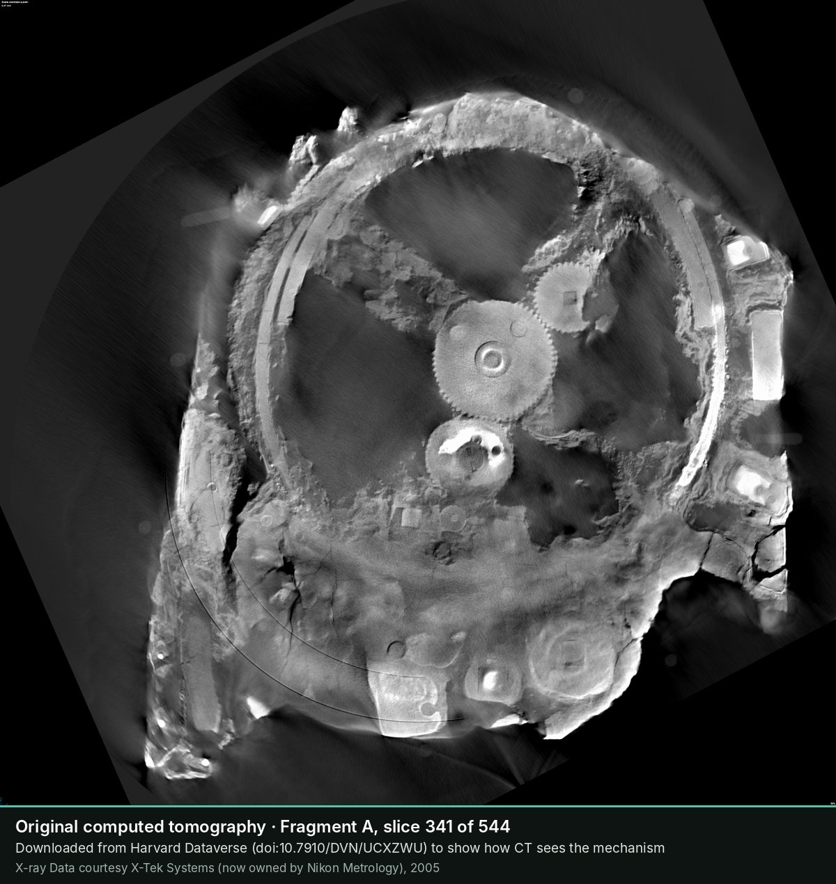 Slice 341 of the CT scan of Fragment A: At the centre of b1 the gear b2, with a smaller gear meshing with it.
